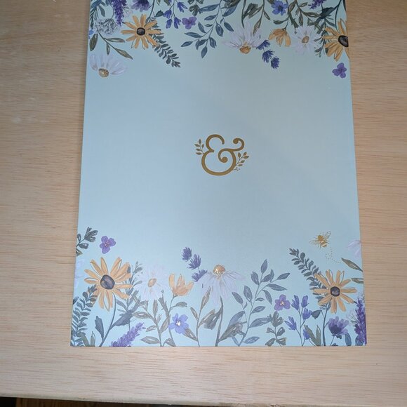 Archer & Olive Floral Clipboard Folio with Notepad - Picture 10 of 10